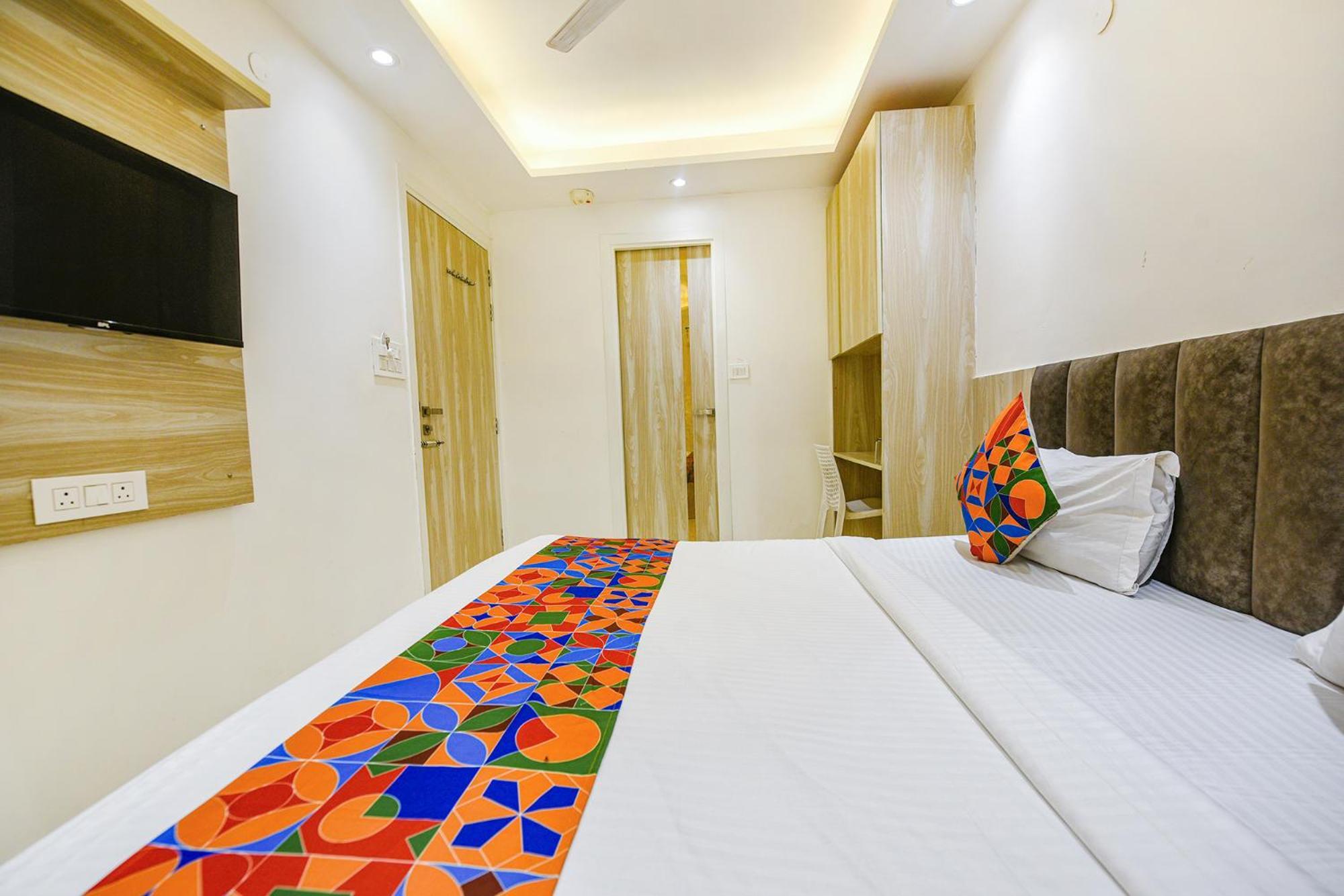 Fabhotel Luxury Inn Near Adarsh Nagar Metro เดลี ภายนอก รูปภาพ
