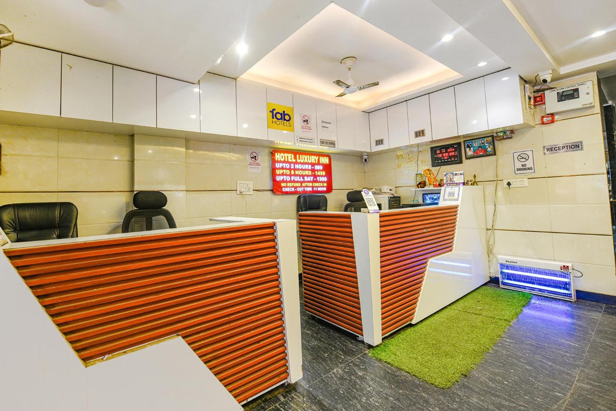 Fabhotel Luxury Inn Near Adarsh Nagar Metro เดลี ภายนอก รูปภาพ
